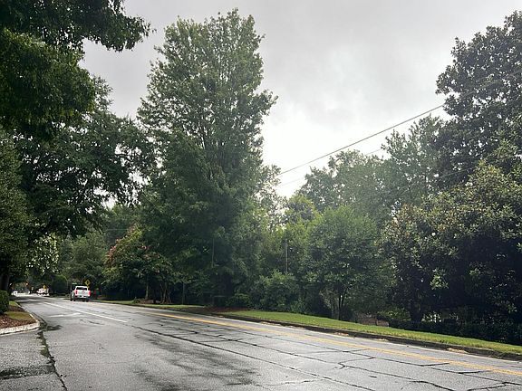 5th image of 2662 Vinings Central Dr SE