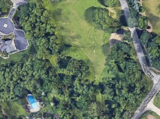 6 Yens Way, Saint James, NY 11780