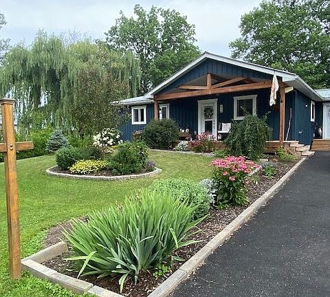 3rd image of 49 Cooke Armstrong Rd