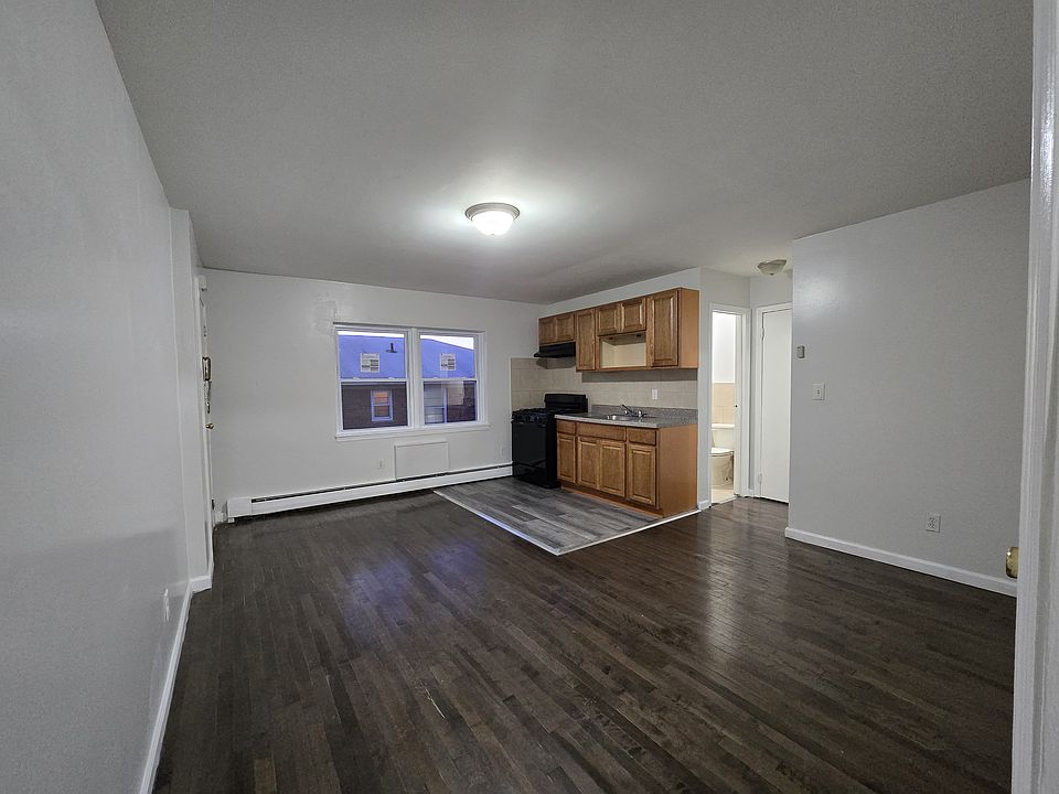 1st image of 479 Roseville Ave #32-D