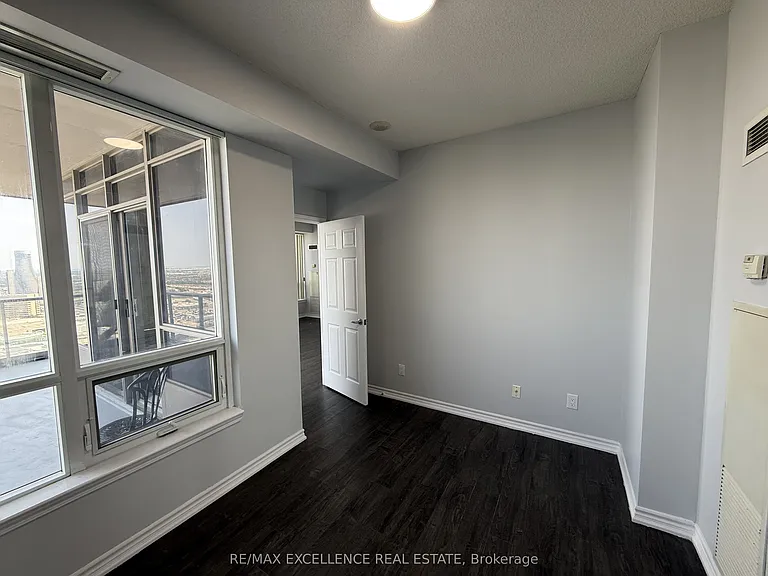 388 Prince Of Wales Dr #3306 — Photo 16