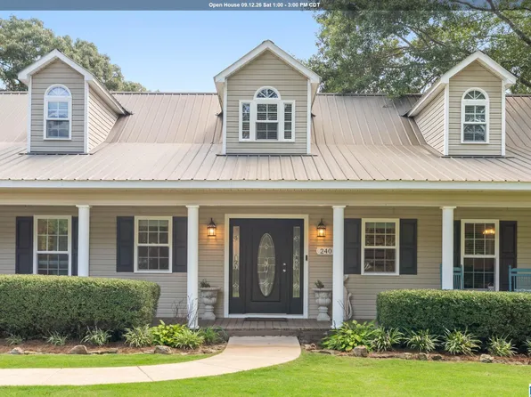 240 Lakeview Cir, Riverside, AL 35135