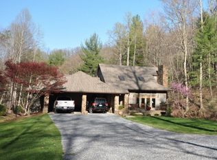 1550 Scout Rd, Blue Ridge, VA 24064