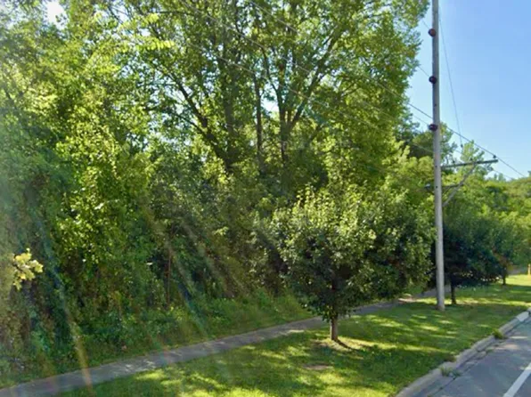 1065 Northwestern Ave, Gurnee, IL 60031