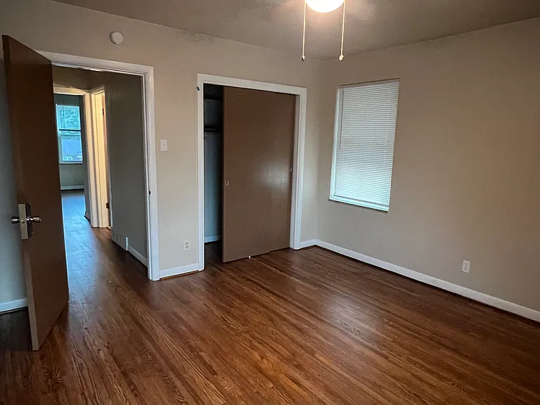 6239 Nagel Ave #2W — Photo 17