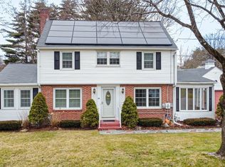 66 Hermitage Dr, Springfield, MA 01129