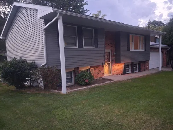 3918 Winchester Rd, Erie, PA 16506