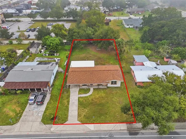 1221 N THACKER AVENUE, KISSIMMEE, FL 34741
