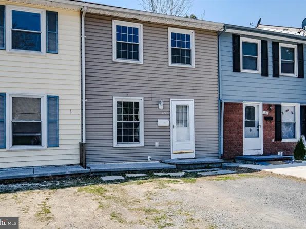 720 W 14th St, Front Royal, VA 22630