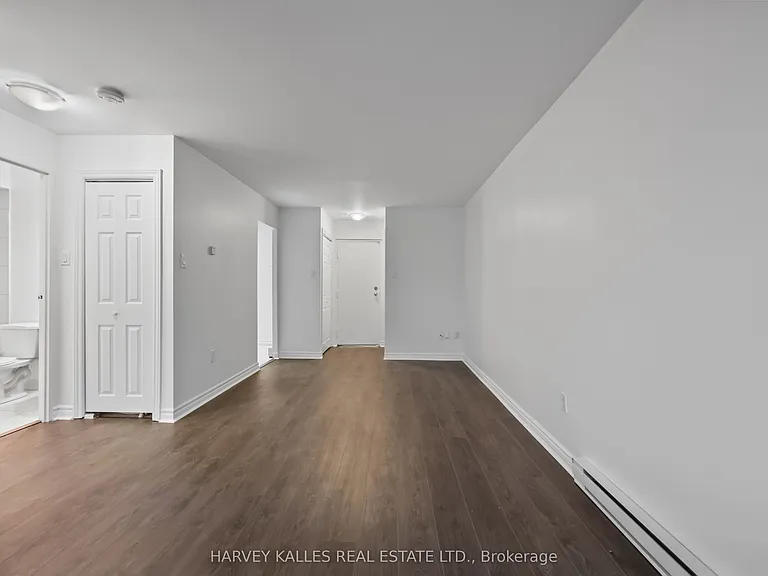 353 Queen St W #10 — Photo 12