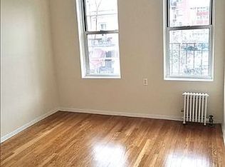 2756 27th St APT 2F, Astoria, NY 11102