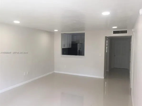 1550 NE 191st St, Miami, FL