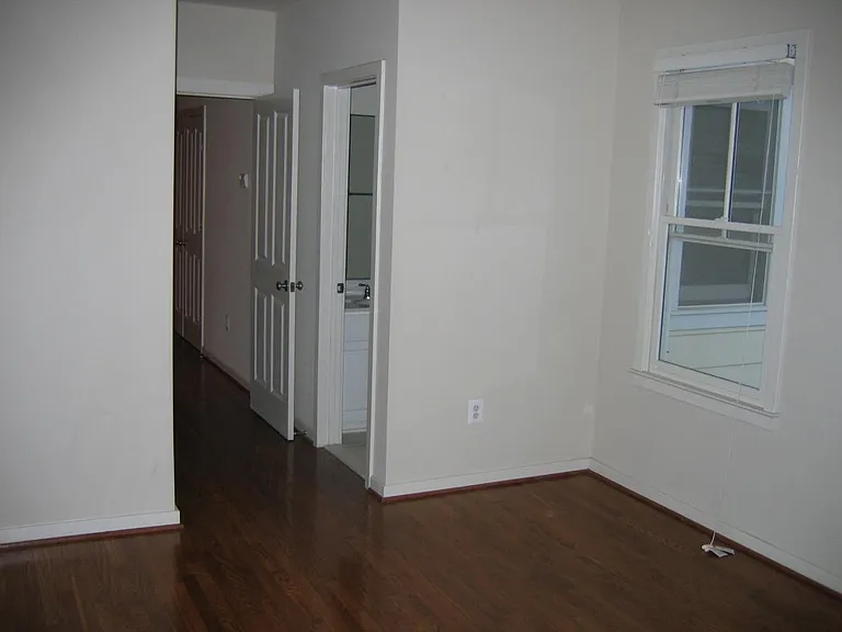 Second bedroom entrance