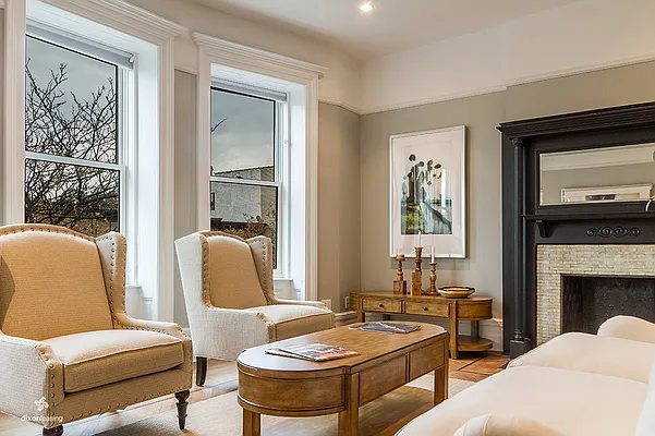 Rented by Dixon Advisory USA Inc. | media 40