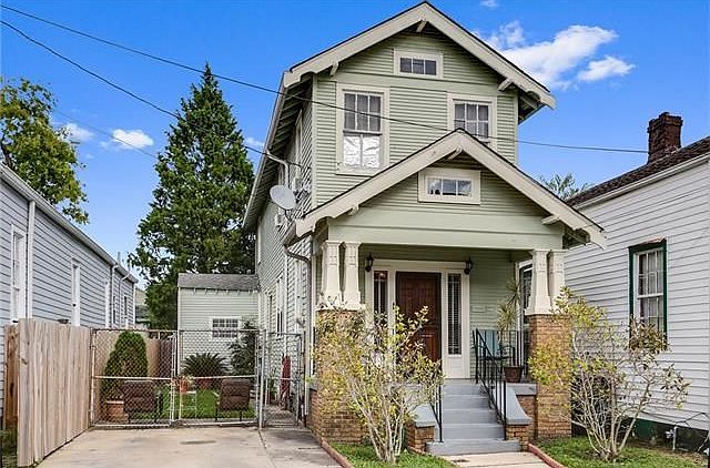 1st image of 1919 Amelia St