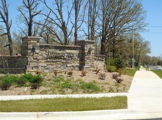 N Waterside Ct, Fayetteville, AR 72703