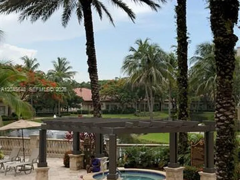 16100 Emerald Estates Dr #CU-281 — Photo 35