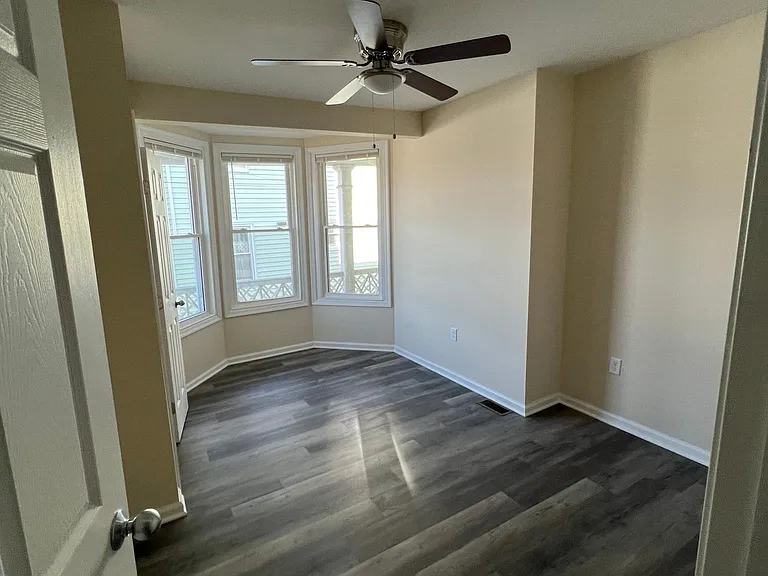 10876 York Rd #4 — Photo 16
