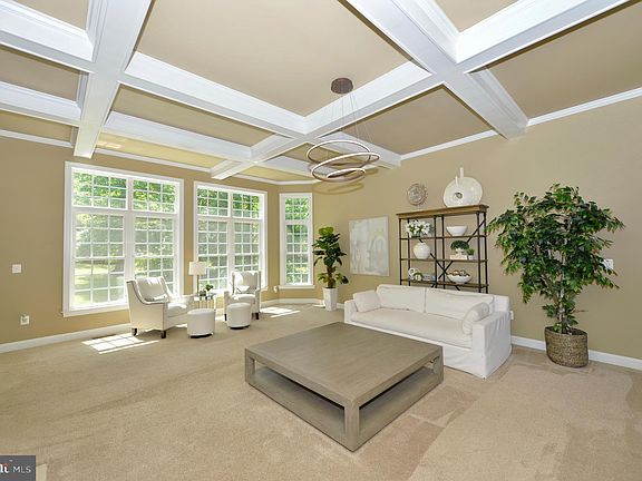 5th image of 16118 Waterford Creek Cir