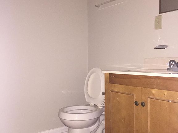 3rd image of 222 Lanier Dr APT 505