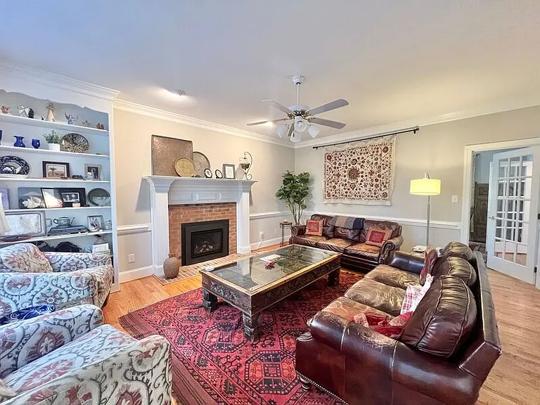 9105 Kirkhill Dr — Photo 11