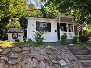 611 Harris St, Jackson, MI 49201