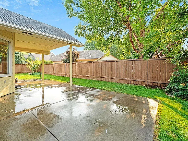 3926 N Waterloo Way — Photo 39