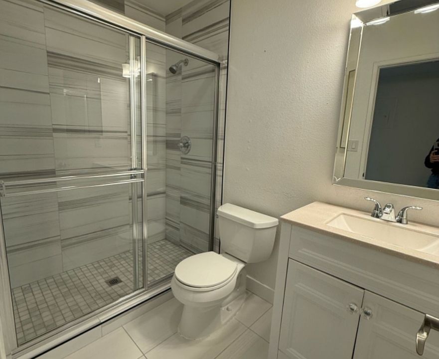 2nd image of 1142 Linden Ave