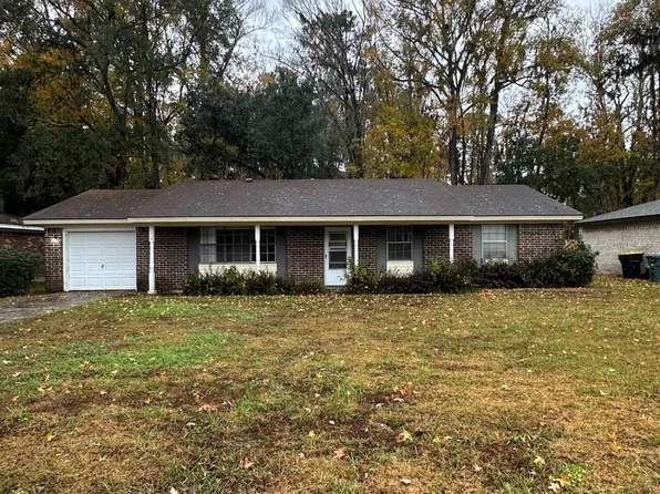 13 E Welwood Dr, Savannah, GA 31419