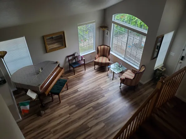 (undisclosed Address), Windsor, CA 95492