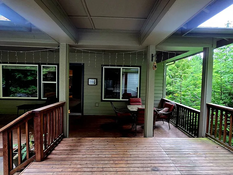 81 Mount Constance Way — Photo 37