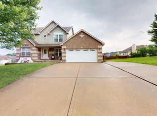 1404 Nottingham Dr, Warrensburg, MO 64093