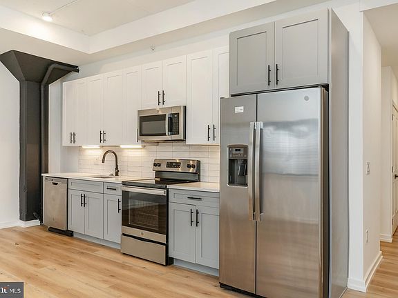 5th image of 1327 N Marston St #104
