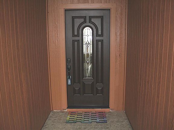  Beautiful new front door leads to a beautiful home just for you!