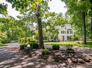 7 Taylor Ln, Guilford, CT 06437