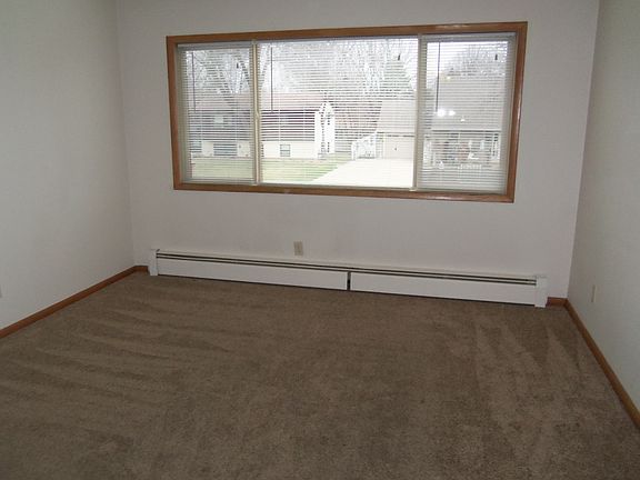 5th image of 1225 8th Ln APT 4