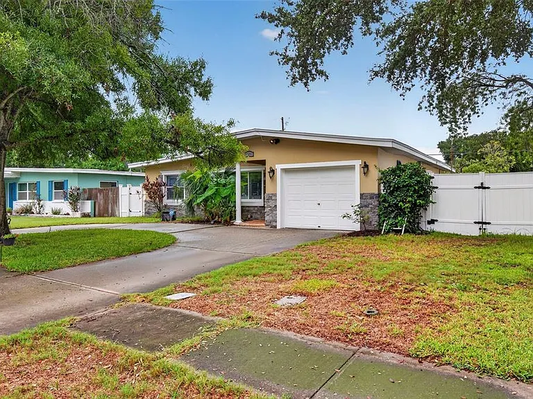12496 136th Ln — Photo 4
