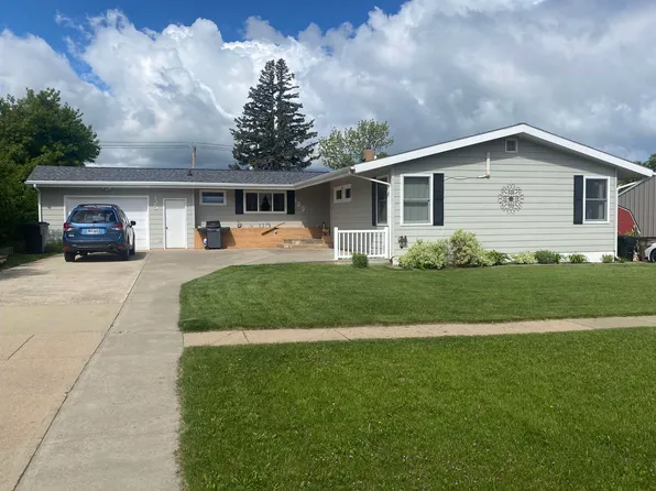 125 N 7th St, Spearfish, SD 57783