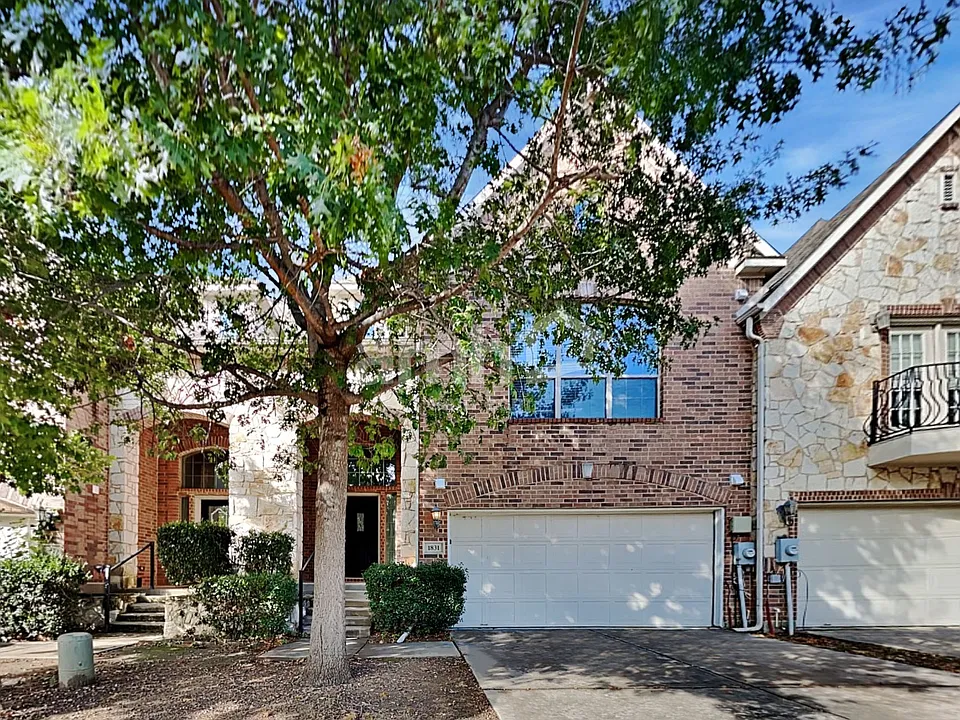 1831 Leann Ln