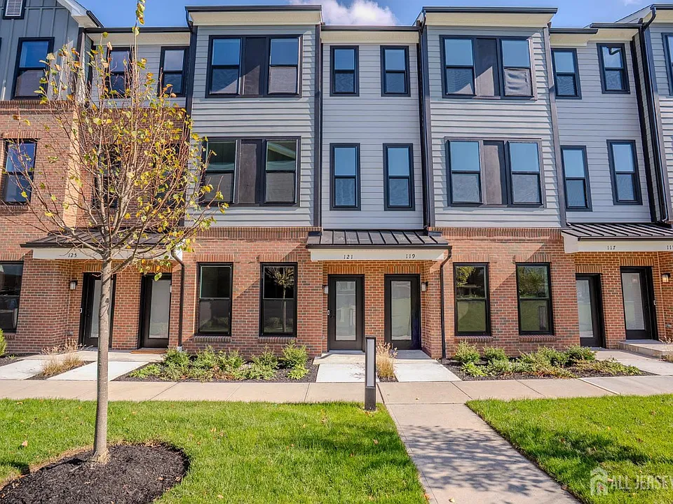 121 Jessie Pl