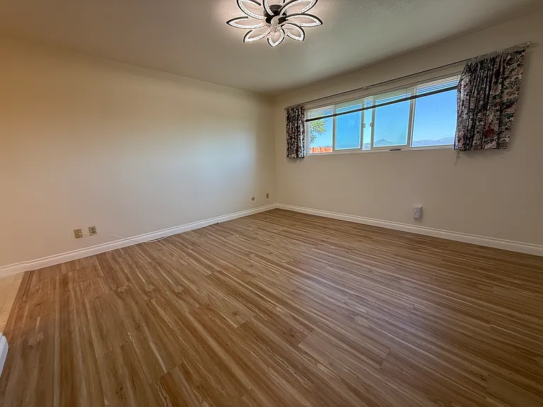740 Highland St — Photo 27