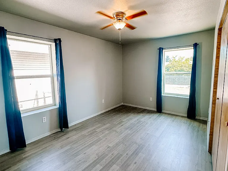 835 E Glendale St — Photo 9