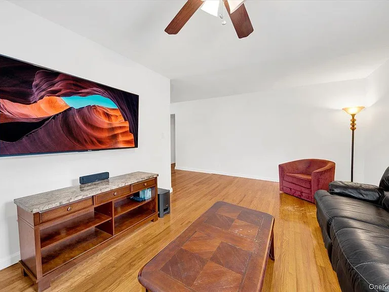 10 South Rd #2F — Photo 8