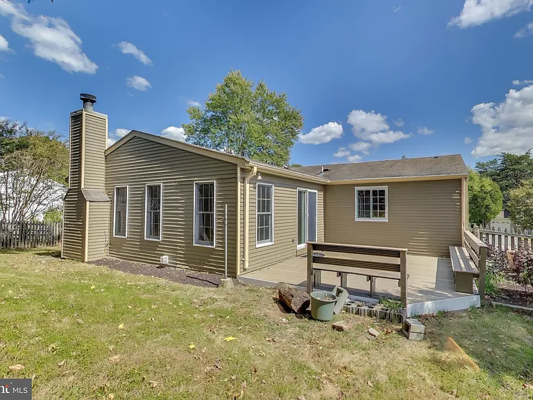 9217 Briarchip St — Photo 37
