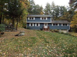 8 Pine Ridge Rd, Windham, NH 03087