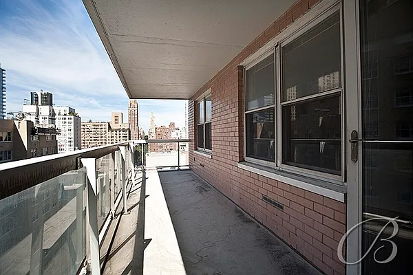 Sold by Bellmarc Realty | media 13