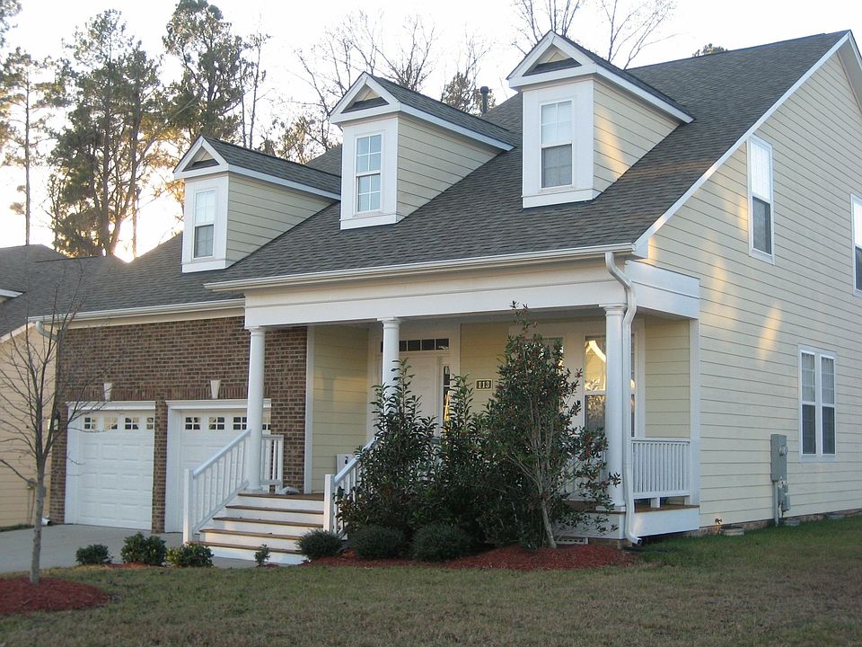 Cape Cod design on cul-de-sac street w/ no through traffic.