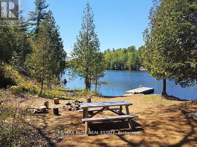 1322 Boomhauer Rd — Photo 2