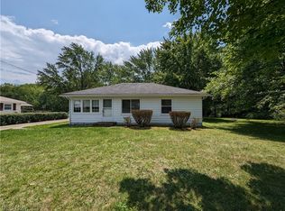 1603 Grandview Rd, Lake Milton, OH 44429