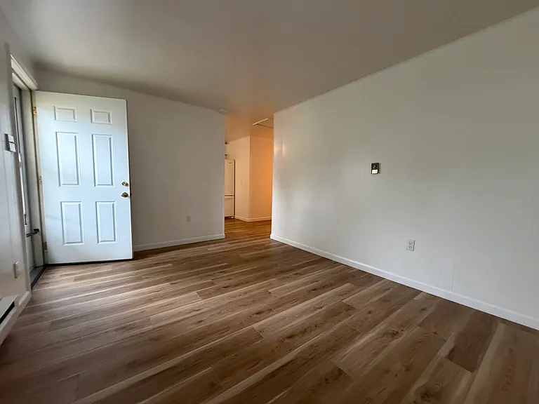 2522 Beacon St #2 — Photo 9